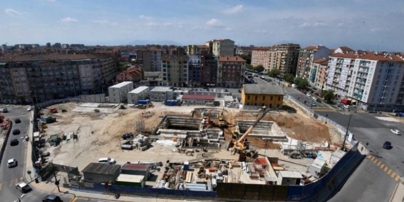 foto della costruzione della linea 1 della metro di Torino